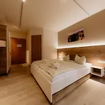 Bergpension Laasen Perle Hotel *